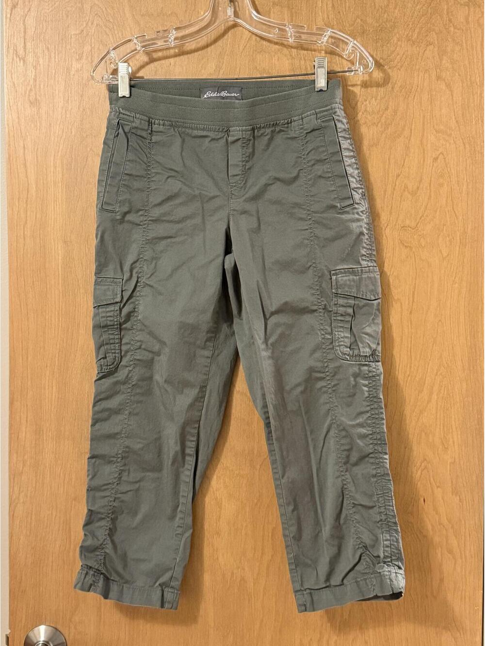 Eddie Bauer Olive Green Cargo‎ Crop Pants Women's Size 4 GUC